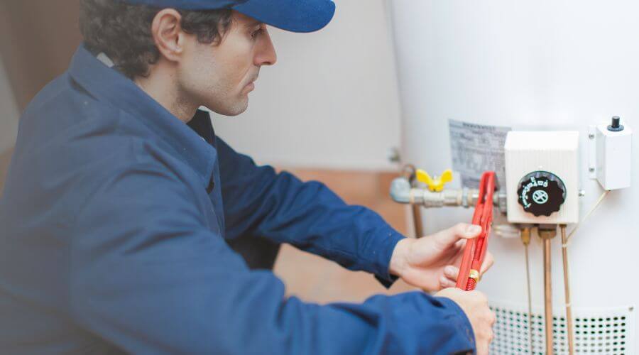 Professional water heater repair in O'Fallon, IL